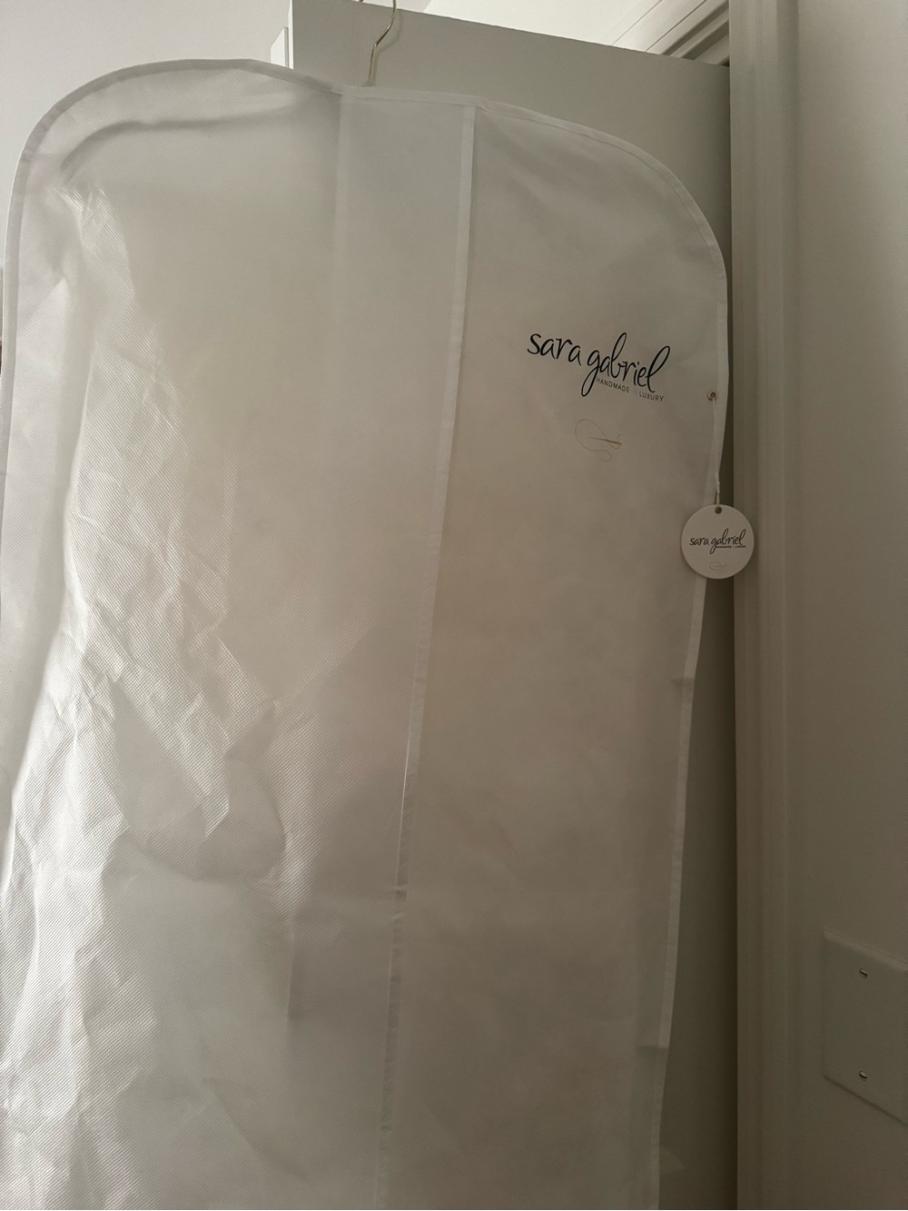 Aditi veil (Long) hand crafted out of Colorado USA from Sara Gabriel (ivory) - Picture 4 of 4
